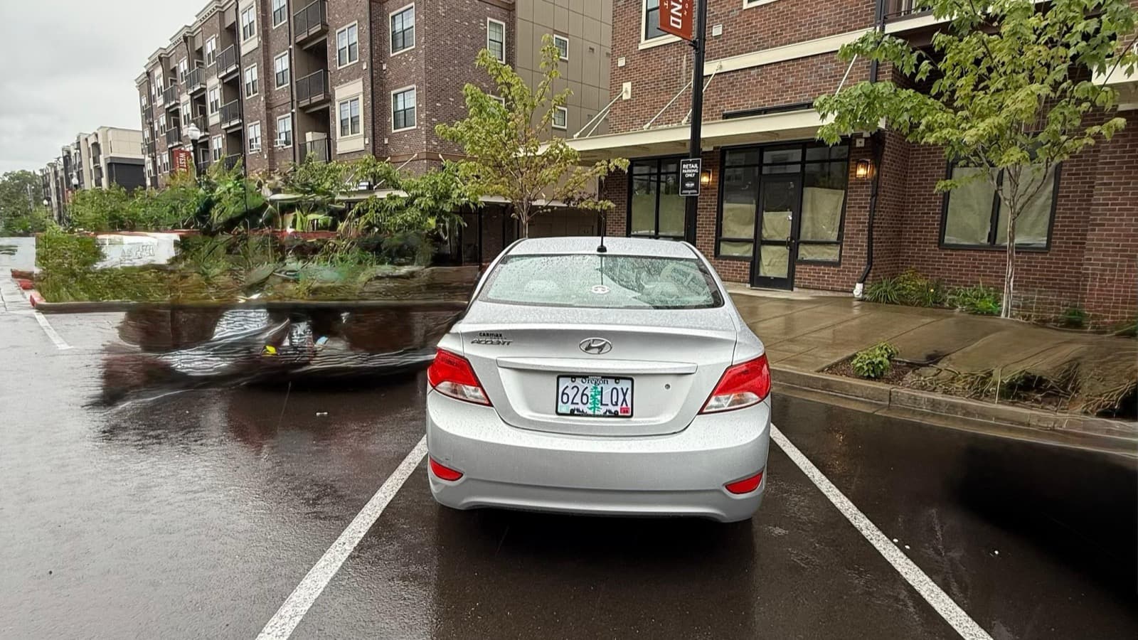 Hyundai Accent - Photo 6