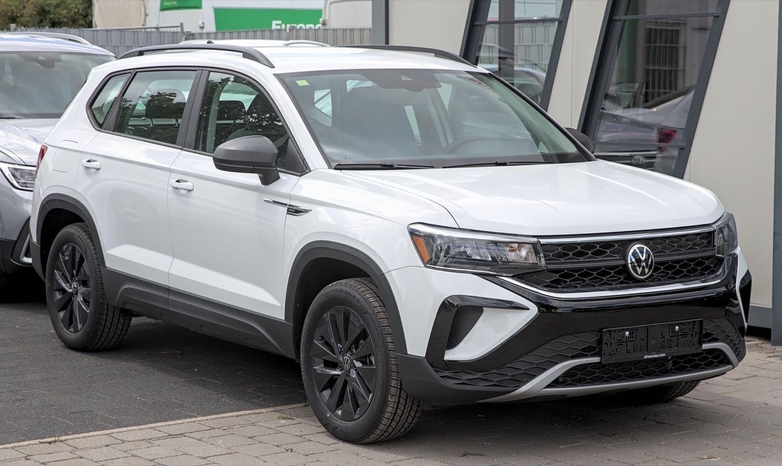 Volkswagen Taos SE AWD - Photo 5