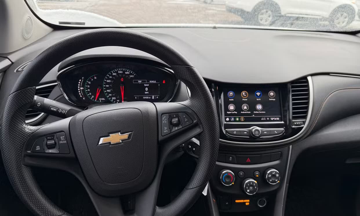 CHEVROLET TRAX - Photo 4