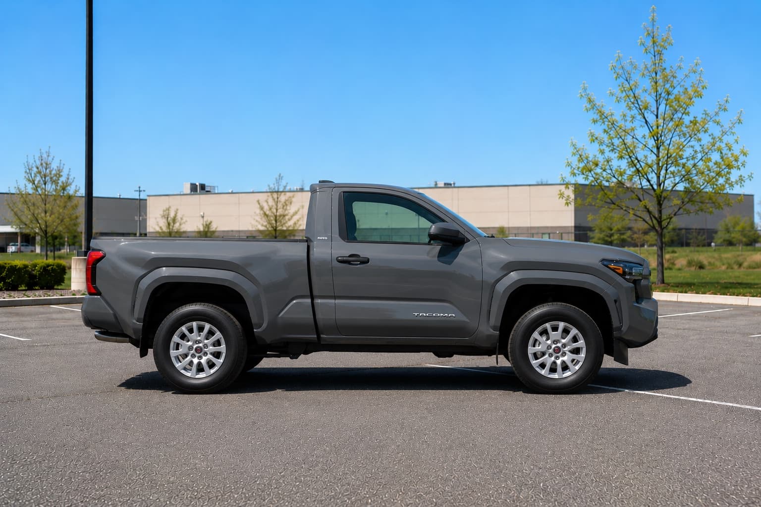 Toyota TACOMA - Photo 3
