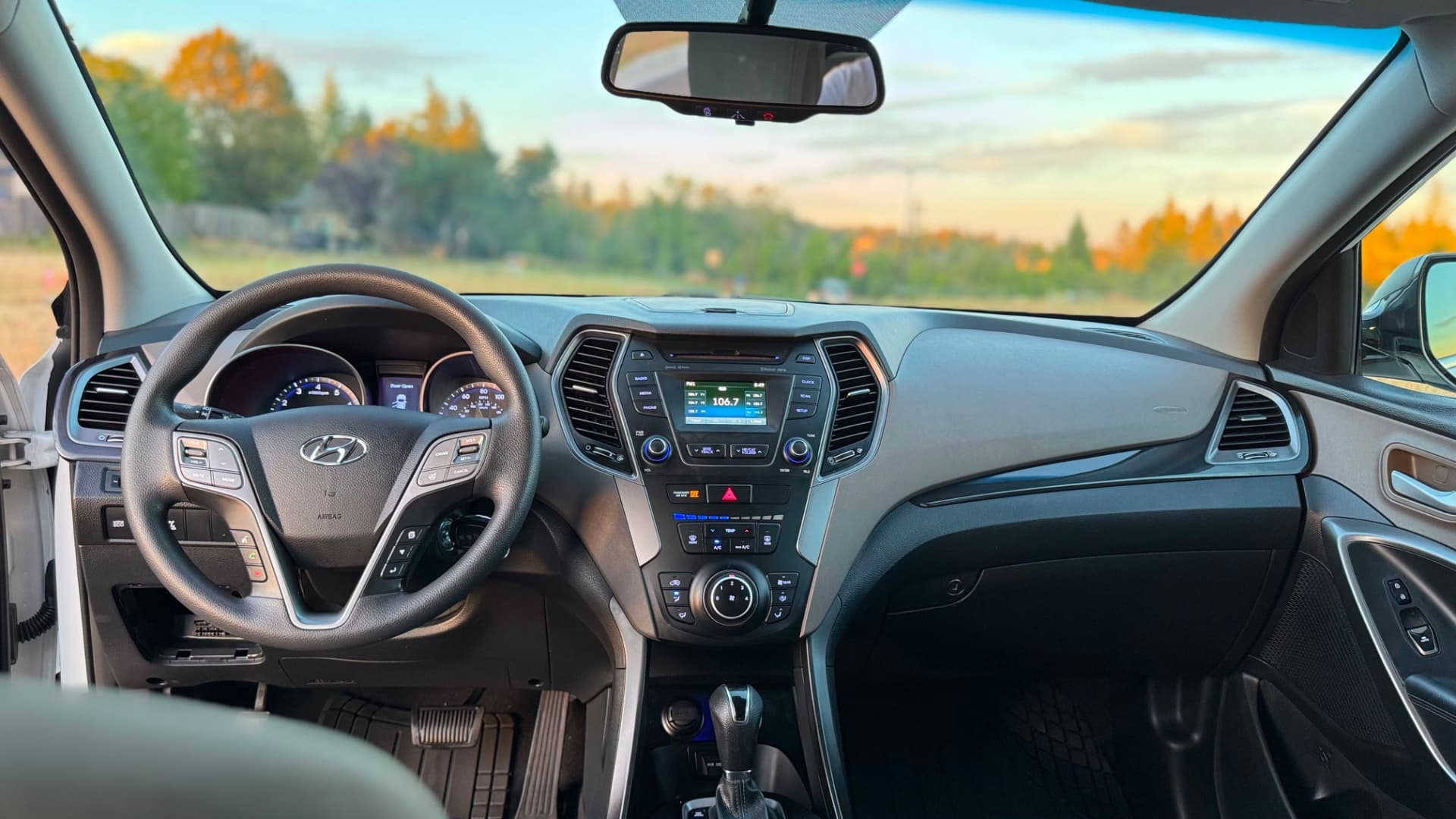 Hyundai Santa Fe - Photo 6