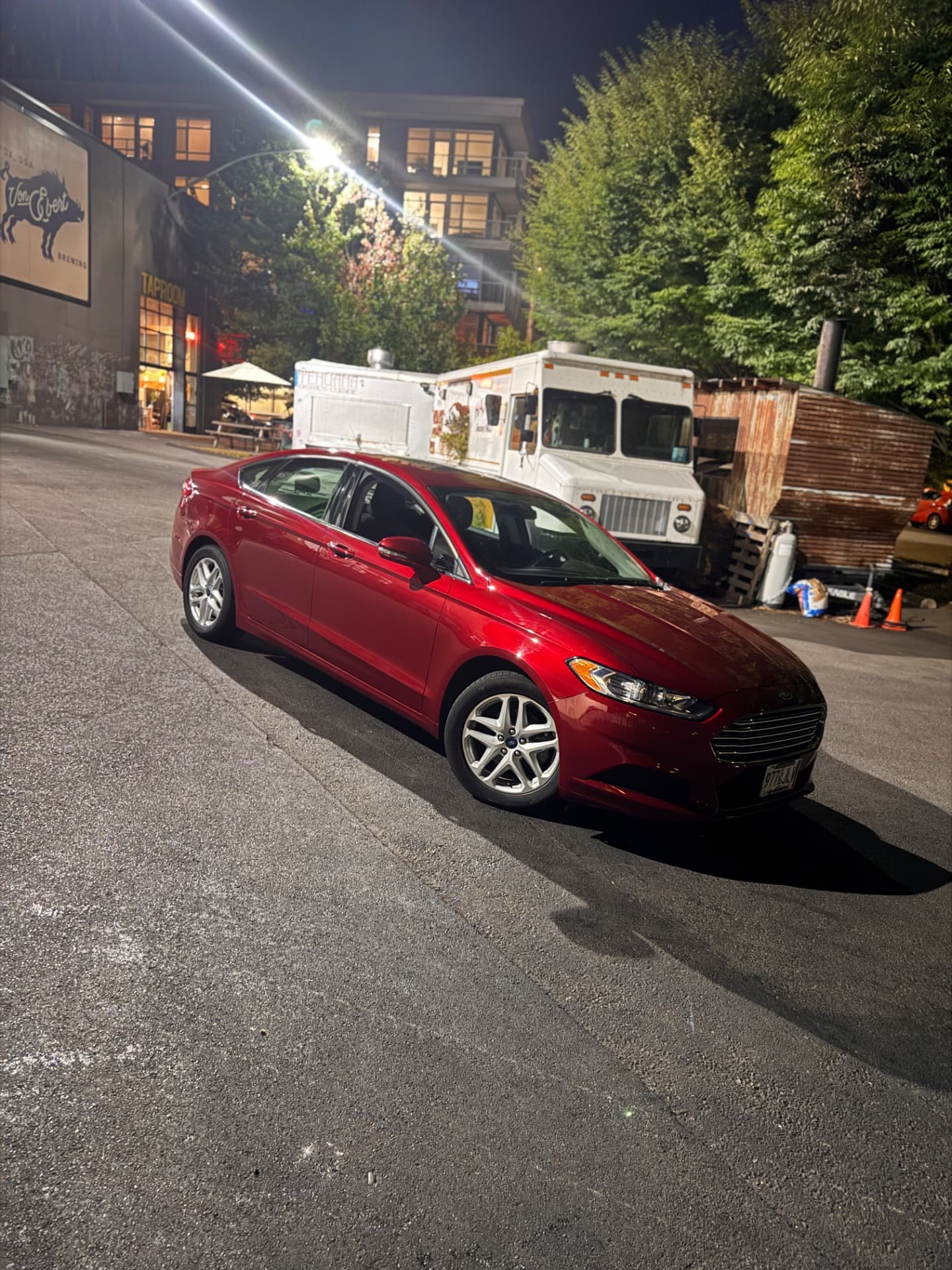Ford Fusion - Photo 5