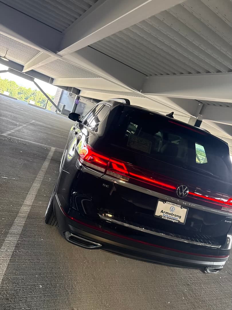 Volkswagen Atlas - Photo 2